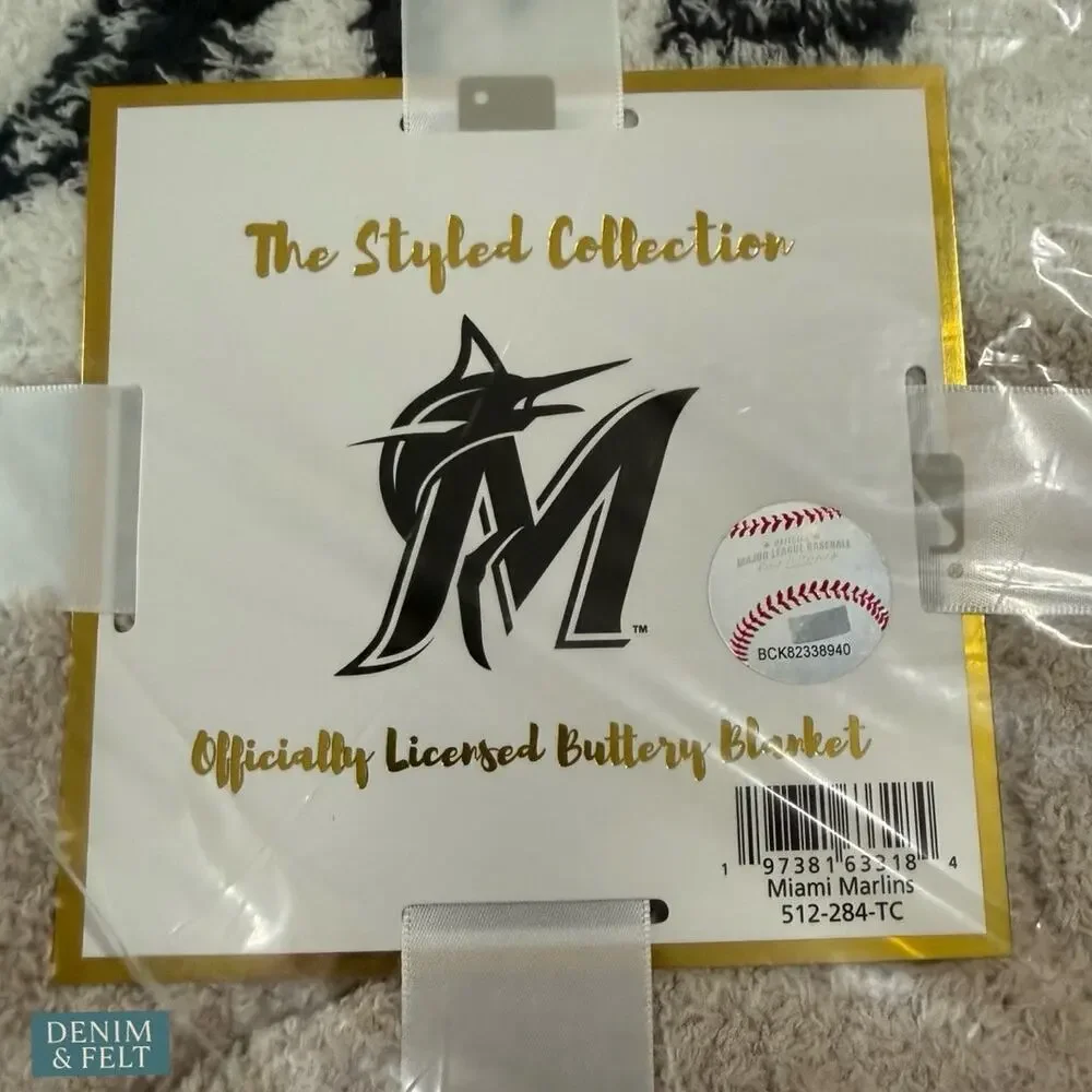 NEW The Styled Collection Miami Marlins MLB‎ Buttery Neutral Check Blanket 50x70